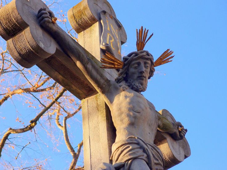 Wegkreuz beim Regierungsgebäude in der Vorstadt